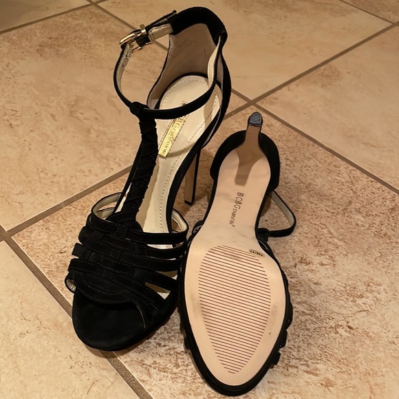 BCBGeneration Vixen in black kidsuede size 7. New, only worn to try on. - Picture 3 of 6